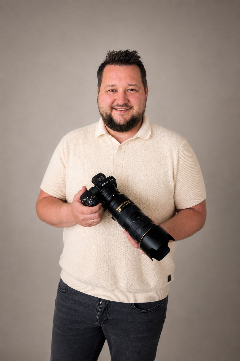 Alexander Simons mit Kamera