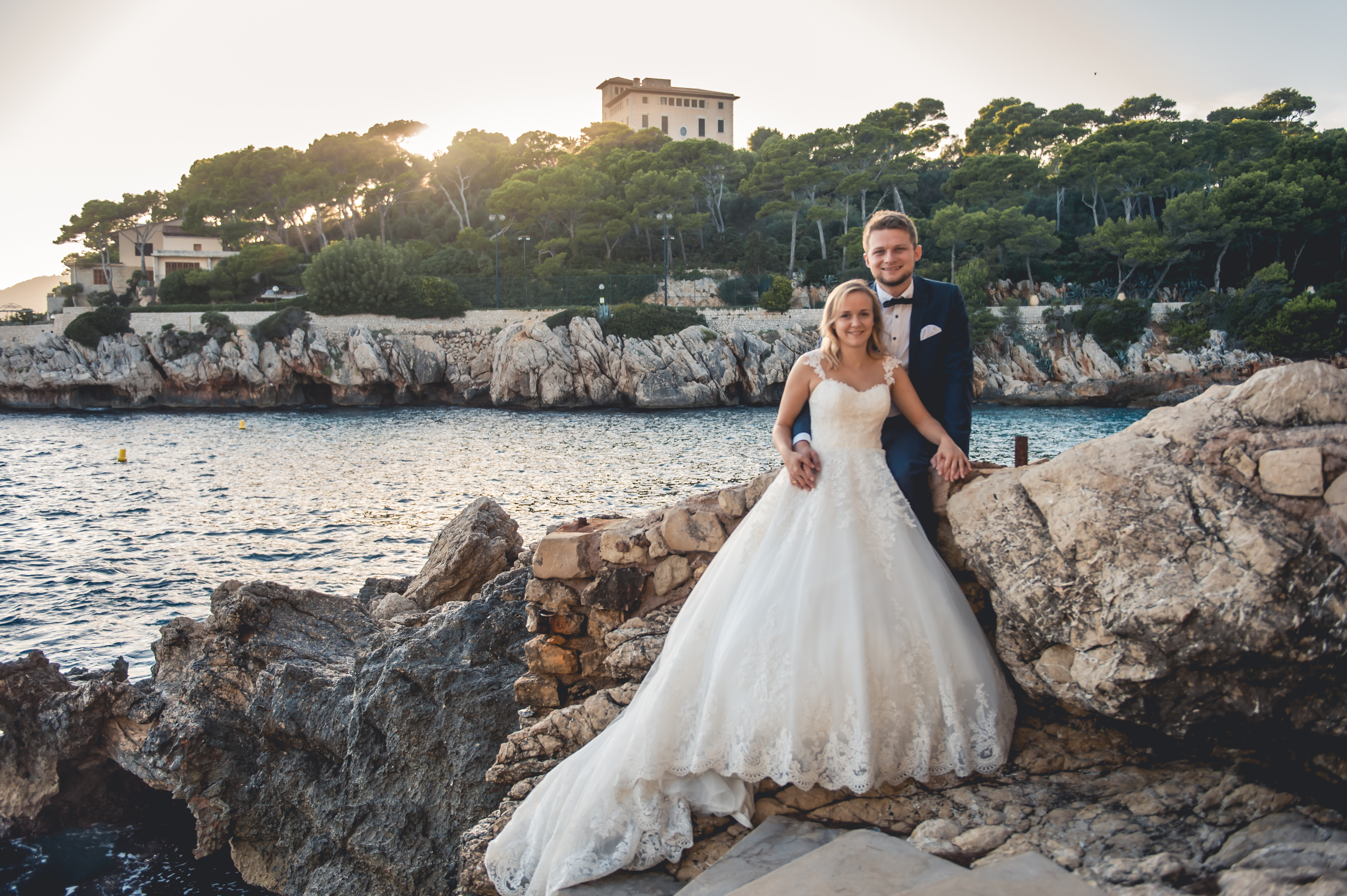 Hochzeitspaar am Meer auf Mallorca